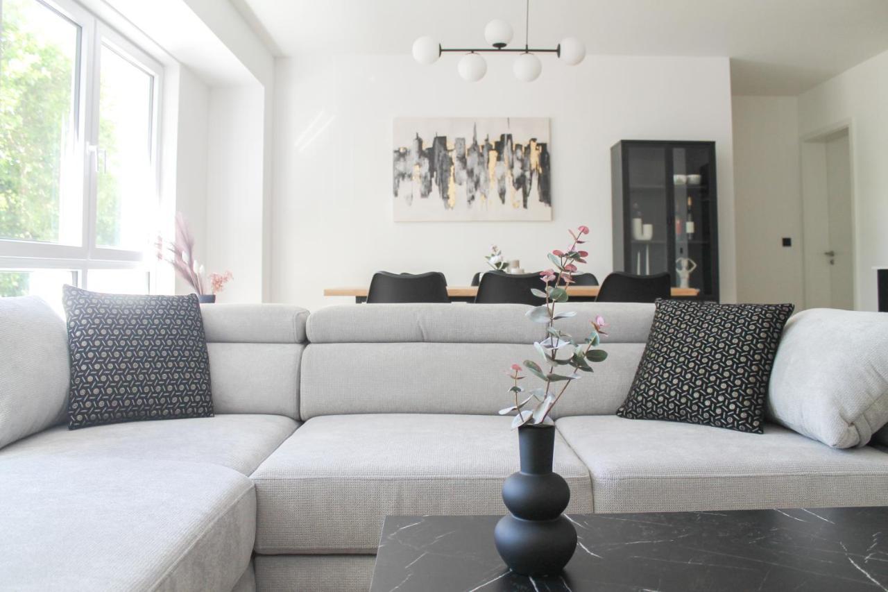 Modern Apartment - Fuer Freunde & Familien, Stadtnah, Parkplatz, E-Ladestation, Gitterbox Fuer Fahrraeder, Fitnessstudio, Digitale Gaestemappe Mit Restaurant- Und Unternehmenstipps Coblence Extérieur photo